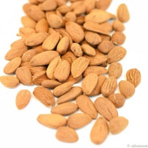 Raw Valencia Spain almonds 1 kg