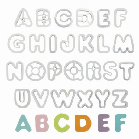 Découpoir PME alphabet 26 pièces