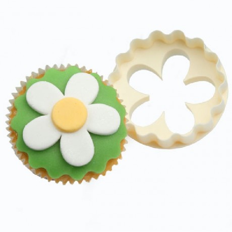 FMM Double Sided Cupcake Cutter Blossom Scallop