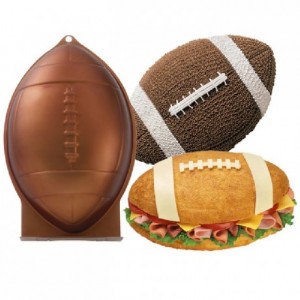 Wilton Football Pan 30x20x8cm